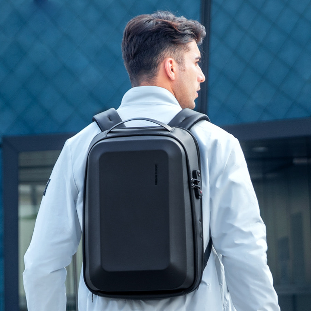 MARK RYDEN MR2958KR Backpack Bag USB Laptop 15.6"